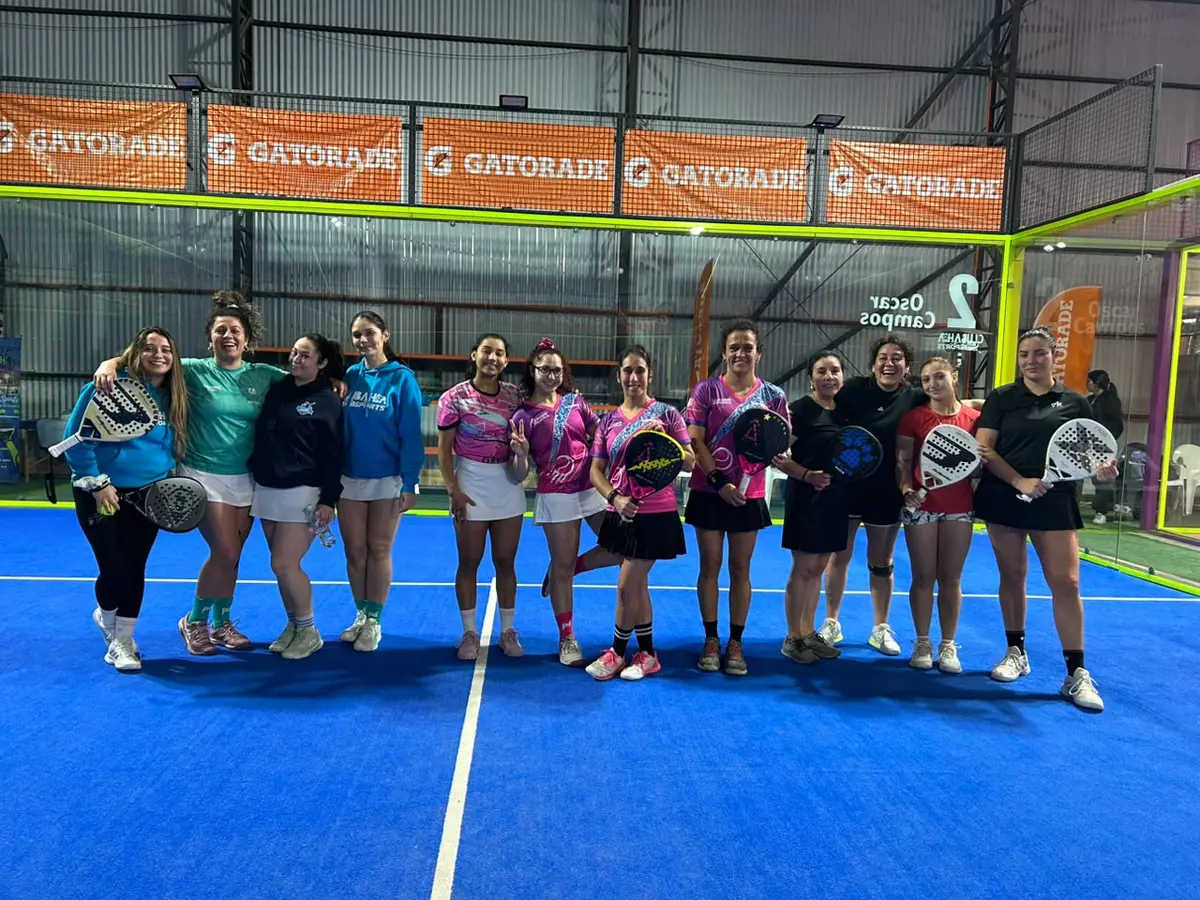 Competencia y encuentro deportivo en Club Bahía Sports