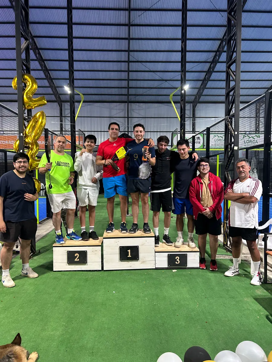 Competencia y encuentro deportivo en Club Bahía Sports