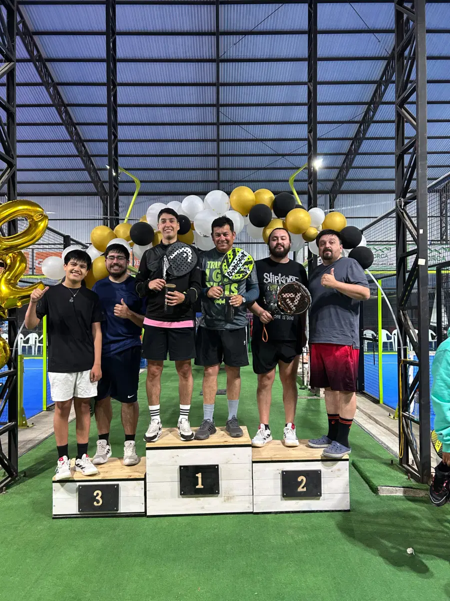 Competencia y encuentro deportivo en Club Bahía Sports